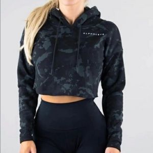 Alphalete Cropped Camo Hoodie